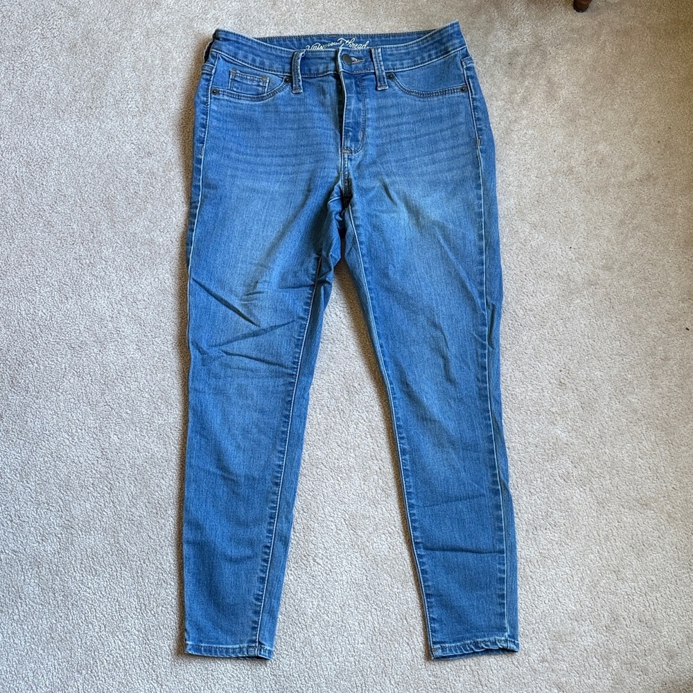 Universal Thread Women's Skinny Jeans in Blue